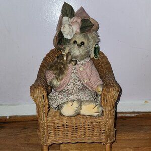 The Bearington Collection "Daisy and Belle"- 14" Collectible Bear #1069 w/tags